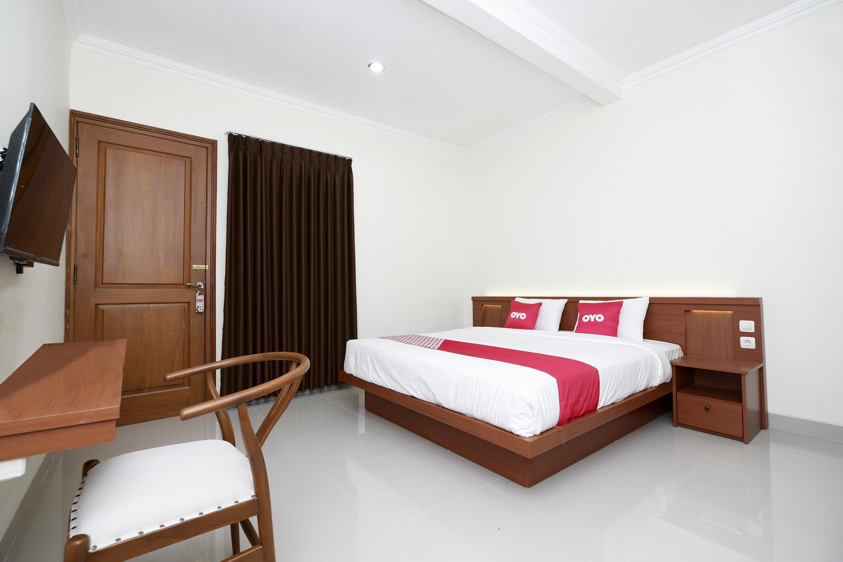 Oyo 2327 Pagsis Village Klaten Ngoại thất bức ảnh