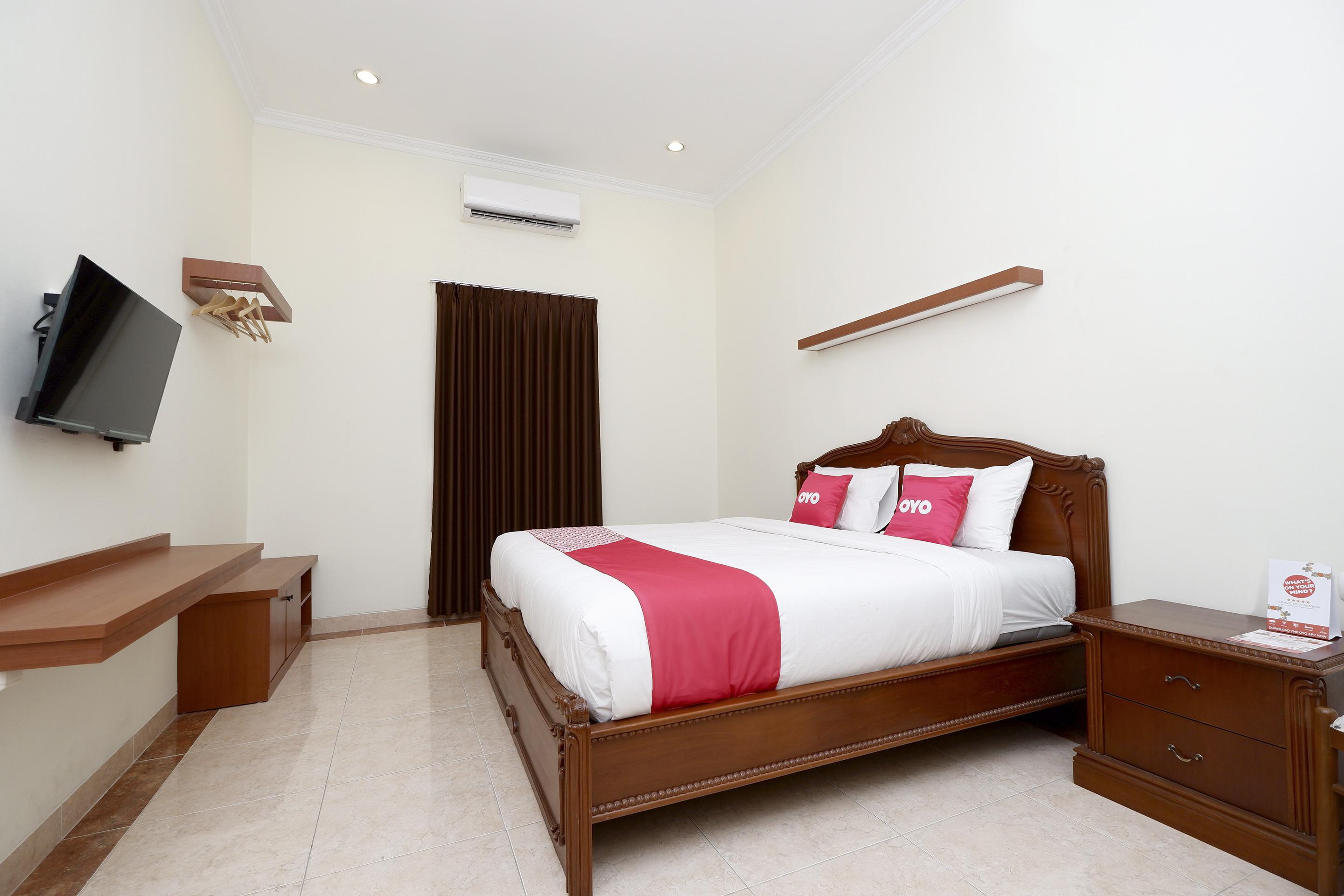 Oyo 2327 Pagsis Village Klaten Ngoại thất bức ảnh