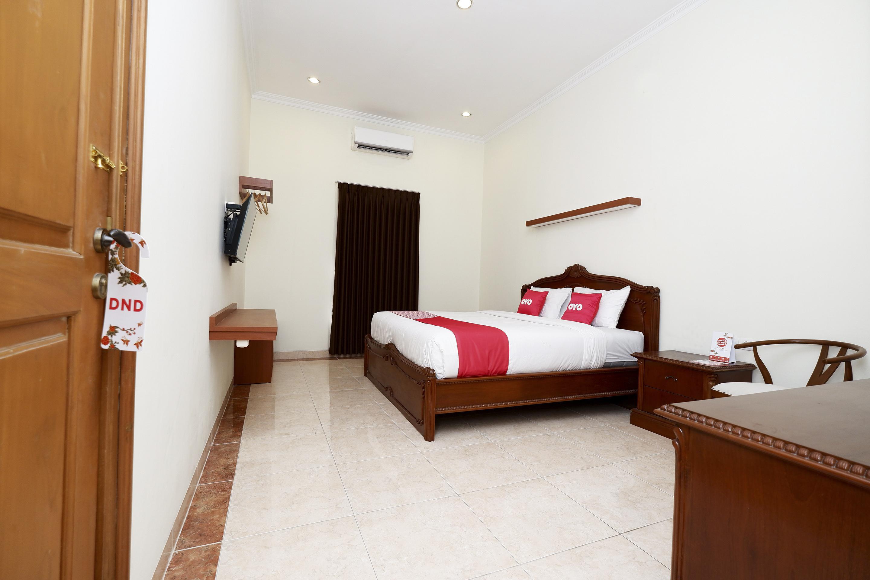 Oyo 2327 Pagsis Village Klaten Ngoại thất bức ảnh