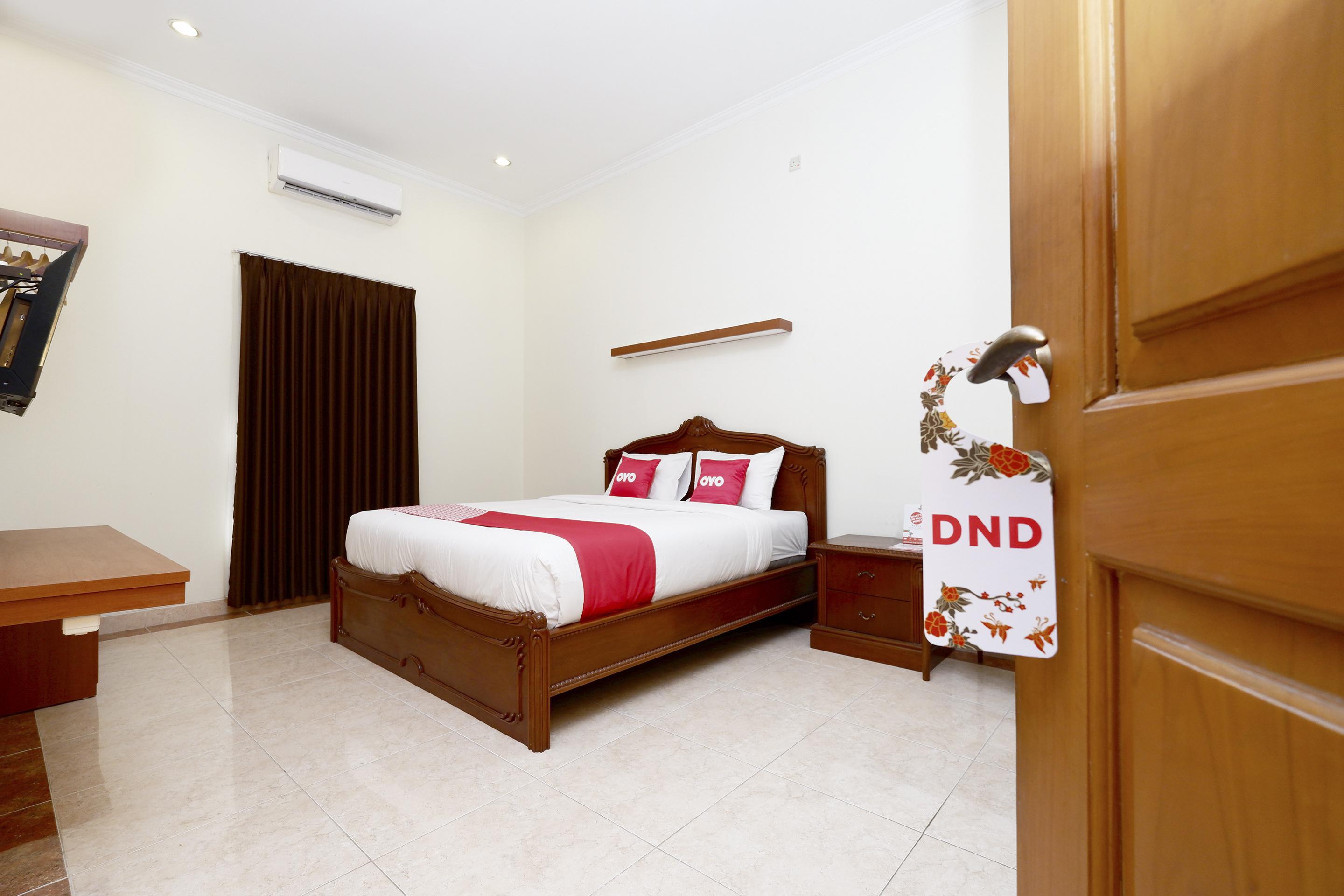 Oyo 2327 Pagsis Village Klaten Ngoại thất bức ảnh
