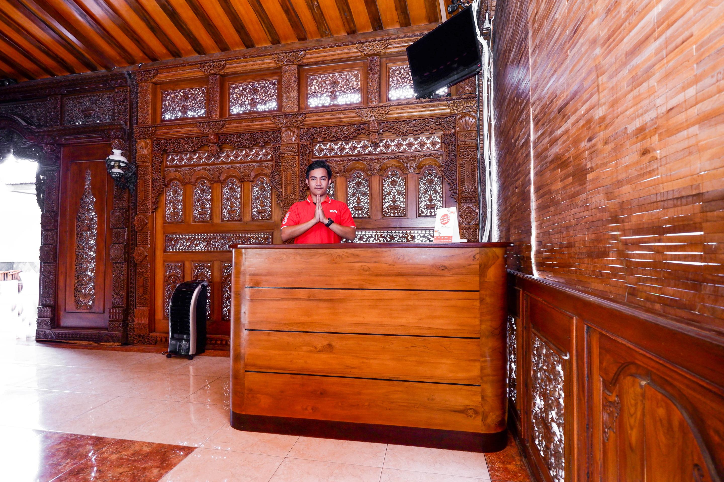 Oyo 2327 Pagsis Village Klaten Ngoại thất bức ảnh